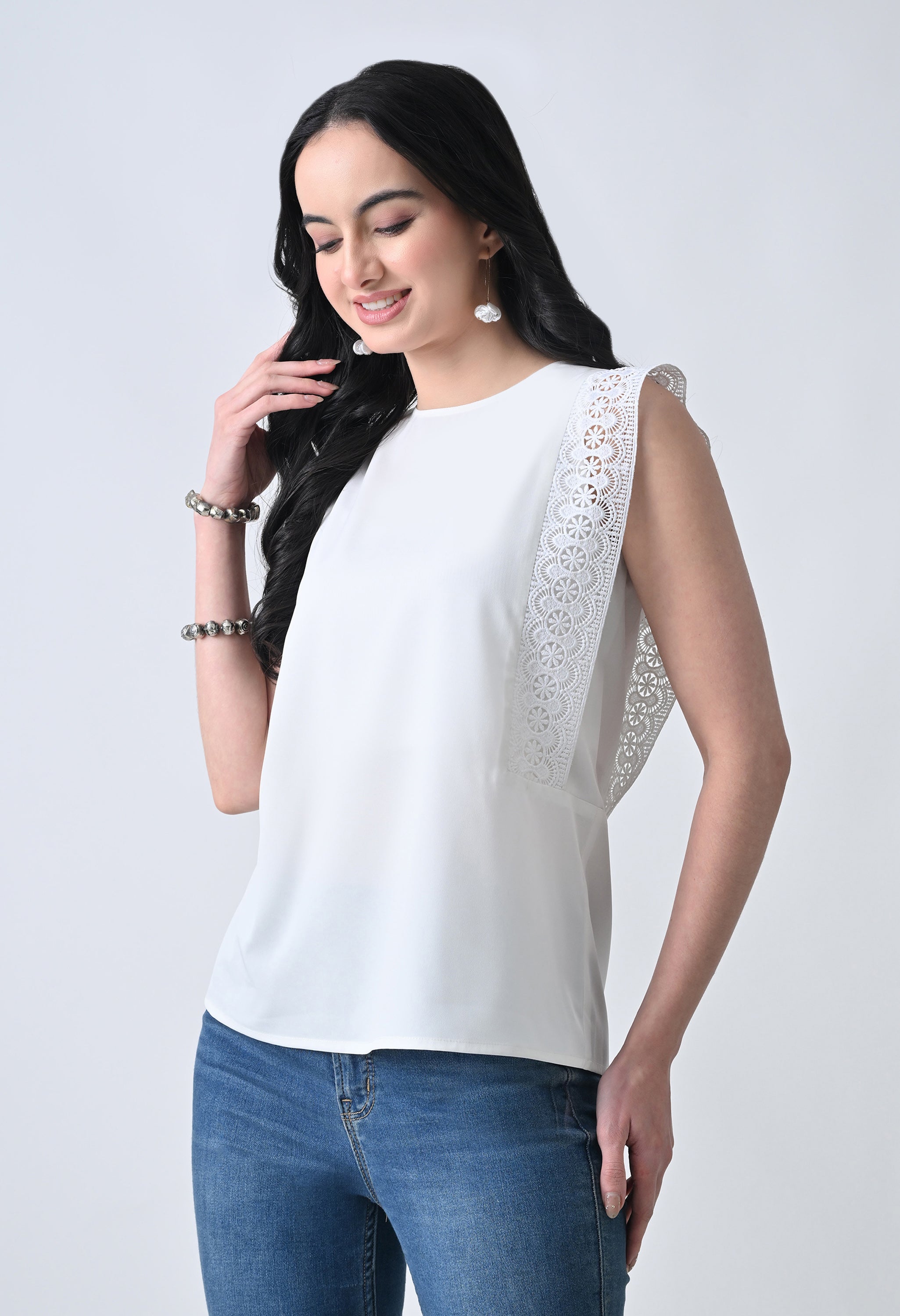 White Solid Sleeveless Top for Women