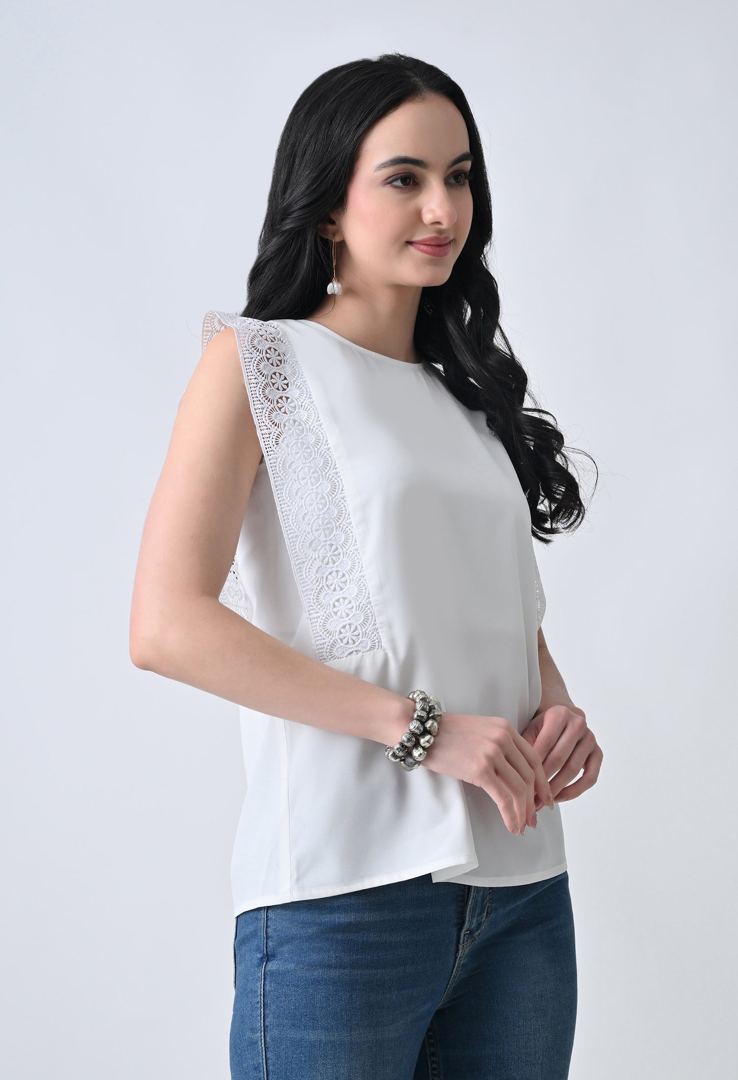 White Solid Sleeveless Top for Women
