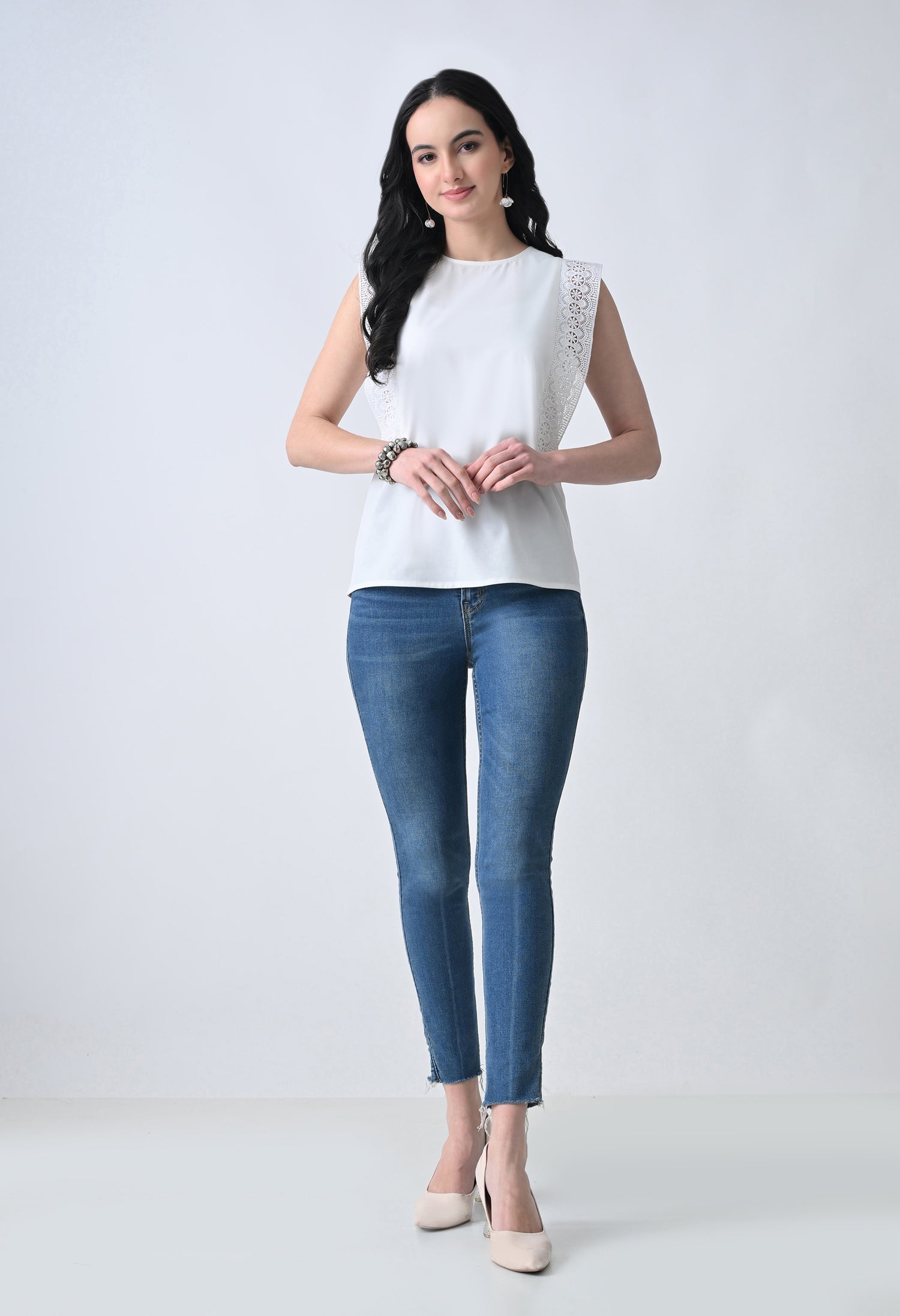 White Solid Sleeveless Top for Women